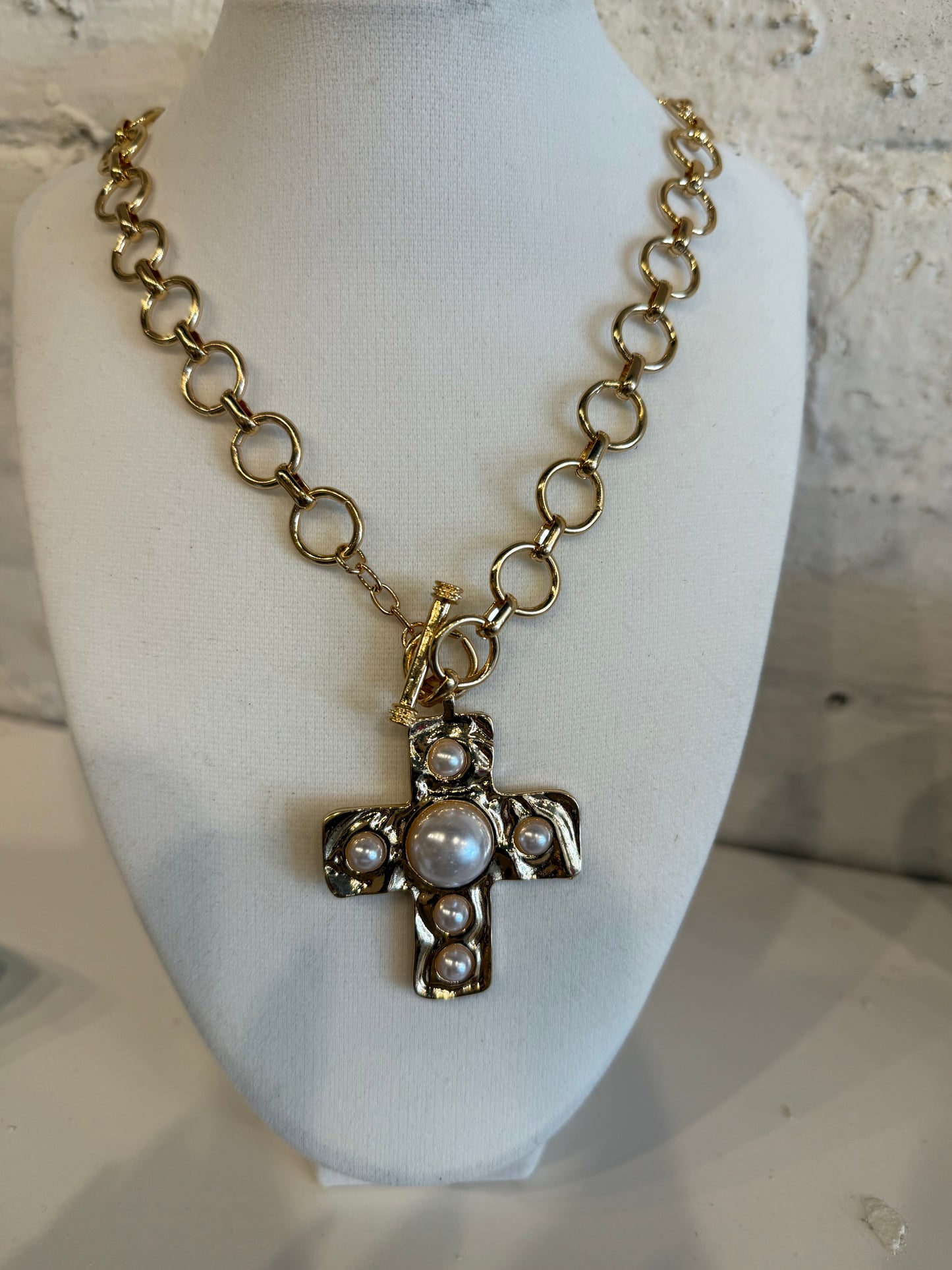 Pearl Cross